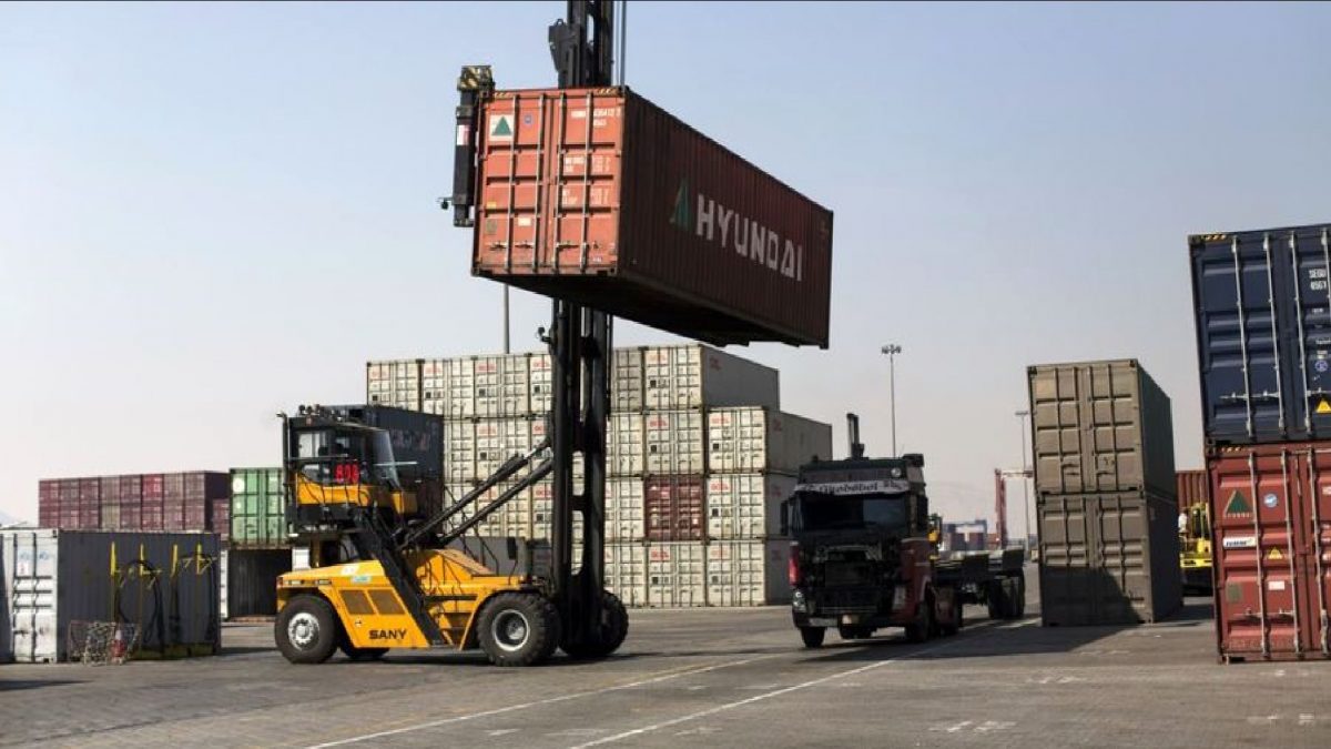 افزایش 38 درصدی ارزش صادرات حجم تجارت خارجی ایران در 11 ماهه سال 1400