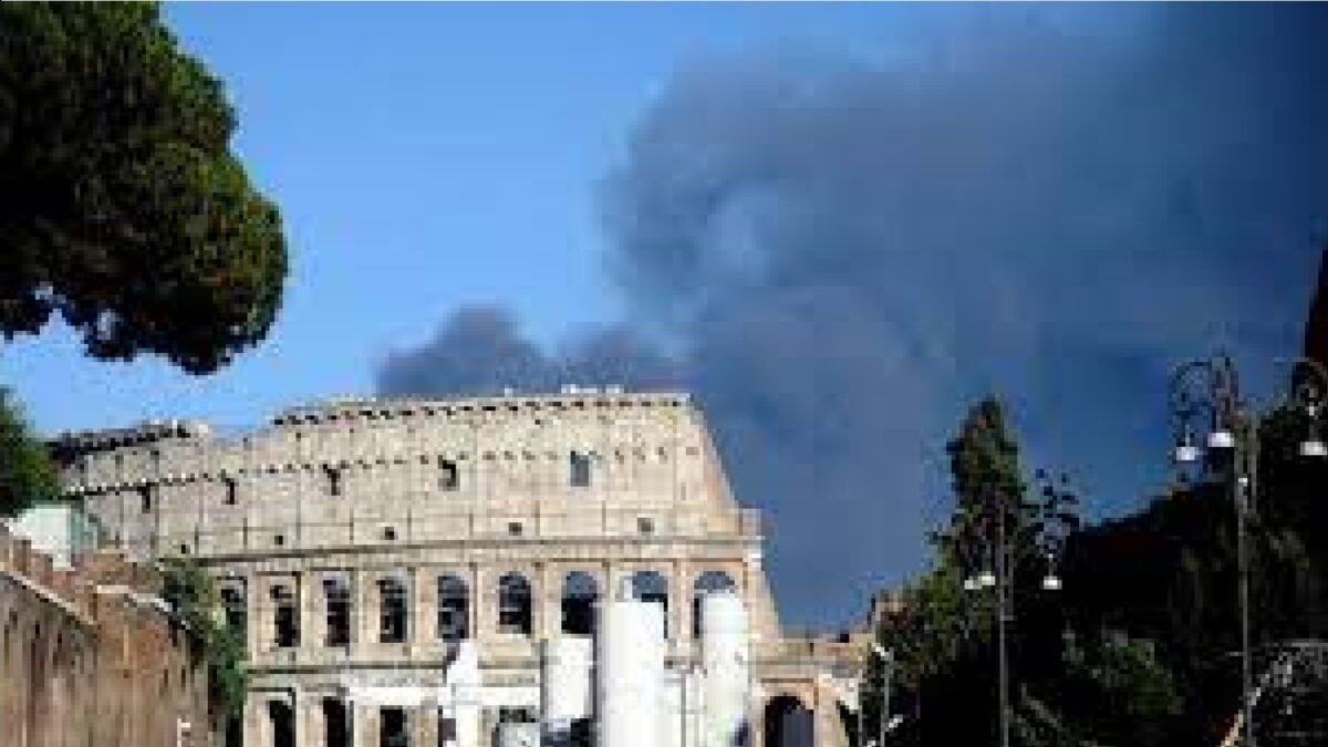 دود غلیظ رم را فرا گرفت – آتش‌سوزی بزرگ در پایتخت ایتالیا