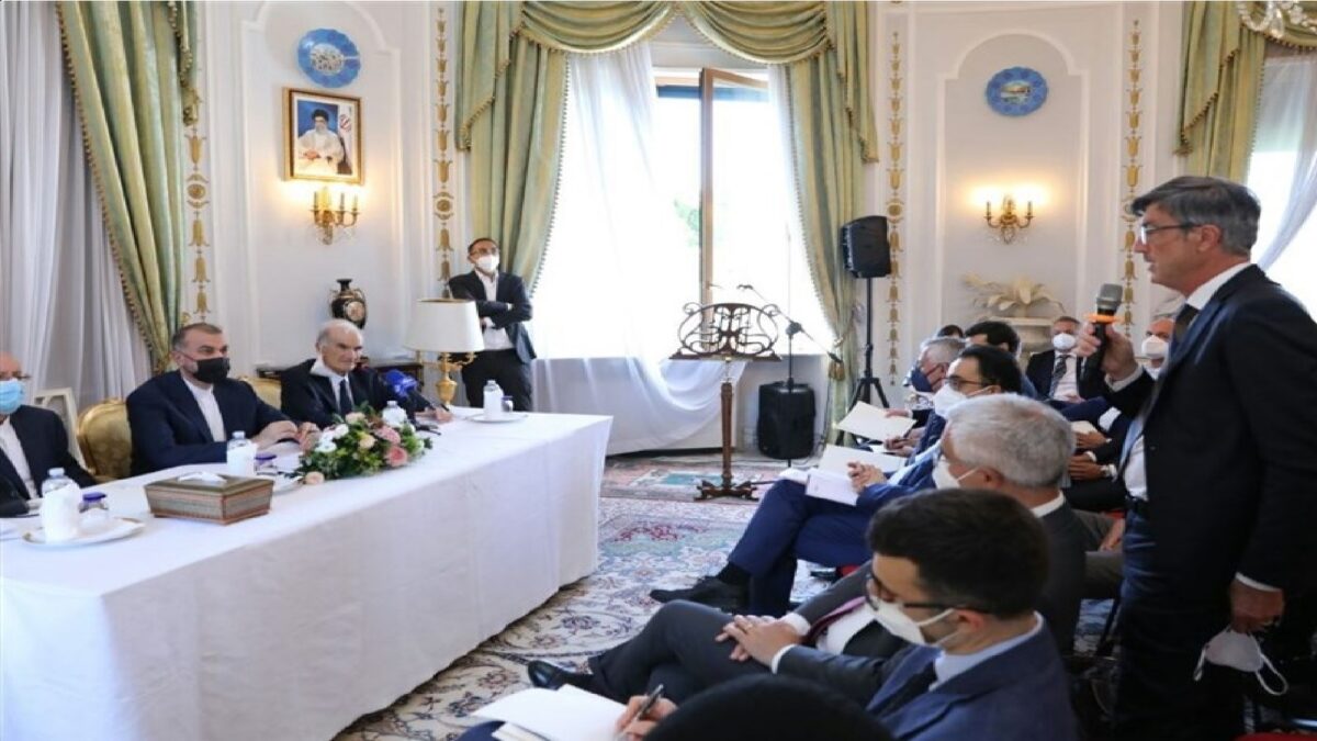 Iran, ministro َAbdollahian a Roma, incontro con imprenditori italiani