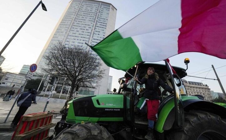 پای اعتراضات کشاورزان اروپایی به ایتالیا باز شد