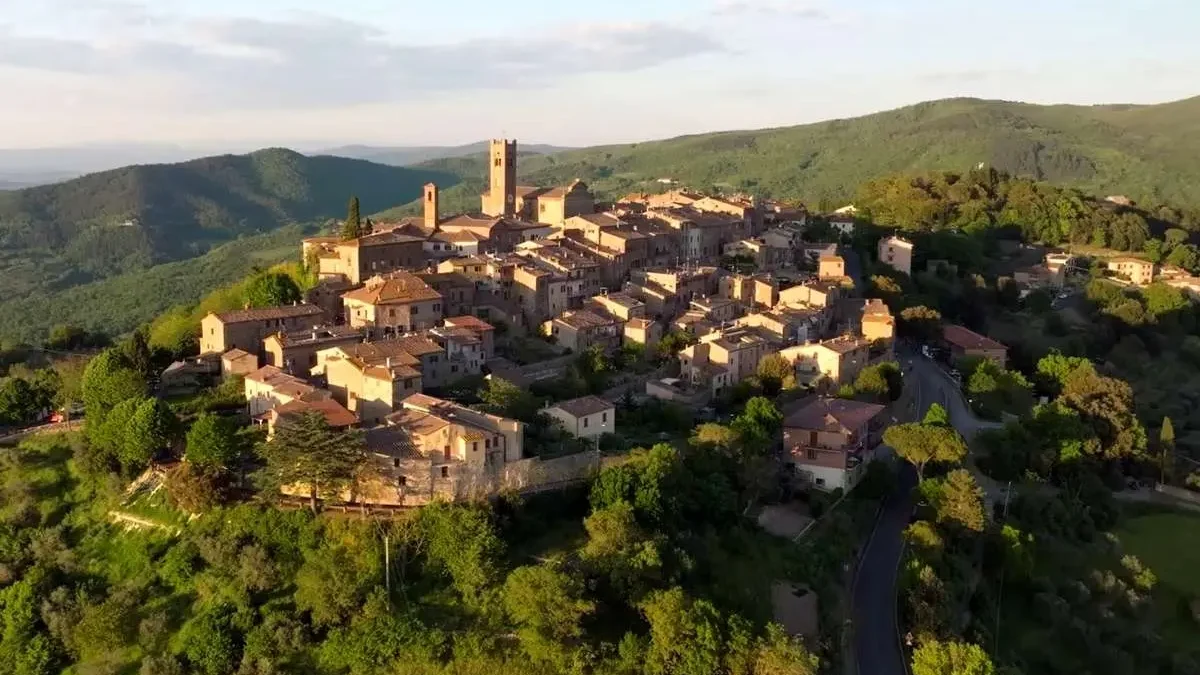 روستایی در ایتالیا که برای زندگی به شما هزاران دلار پول می‌دهد